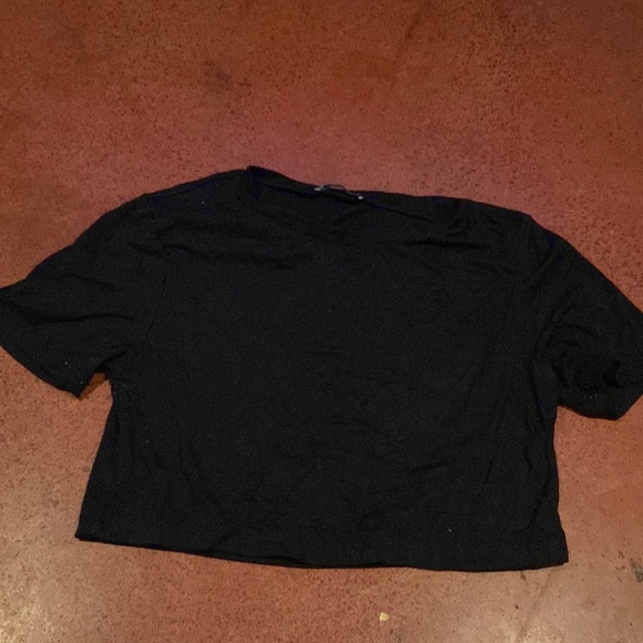 Zara black cropped tee size large - Picture 1 of 1